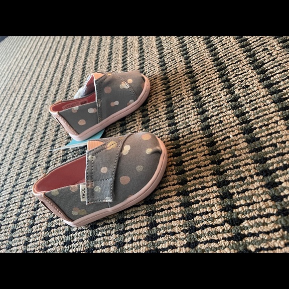 Poka dot toms - Picture 1 of 3